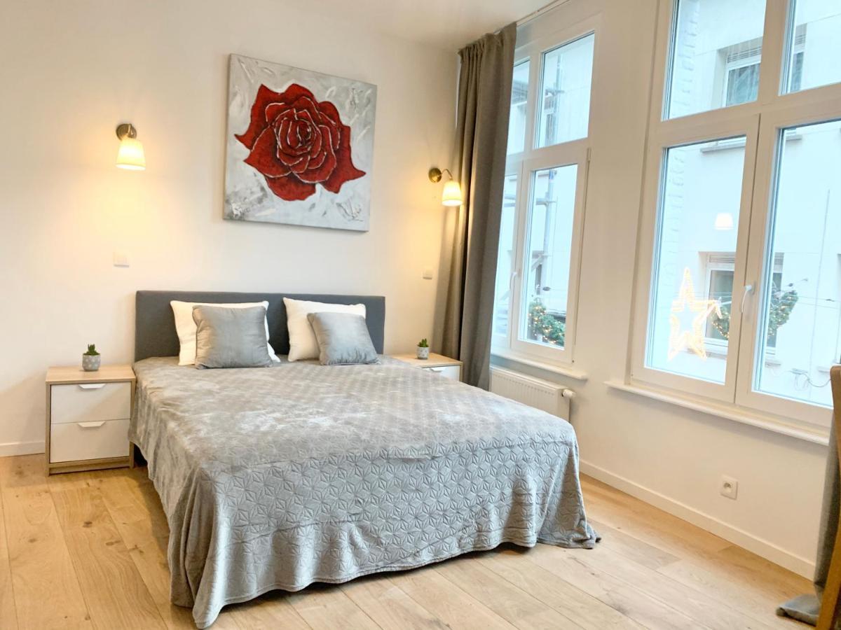 Luxury Suites Riverside Residence By Rikas Hotels Antwerpen Exteriör bild