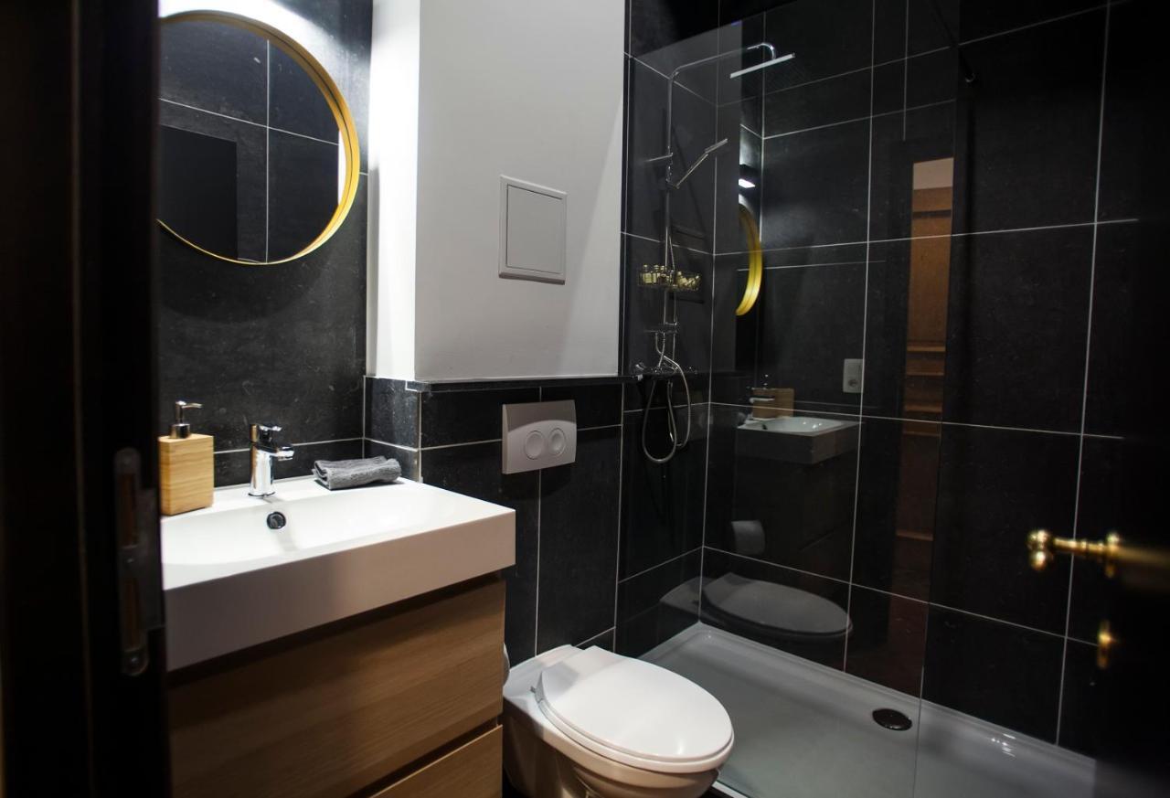 Luxury Suites Riverside Residence By Rikas Hotels Antwerpen Exteriör bild