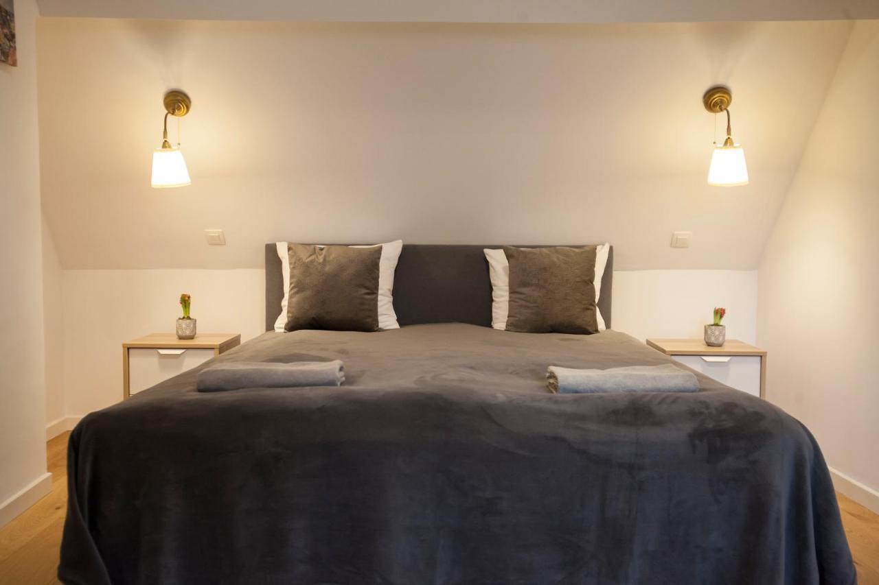 Luxury Suites Riverside Residence By Rikas Hotels Antwerpen Exteriör bild