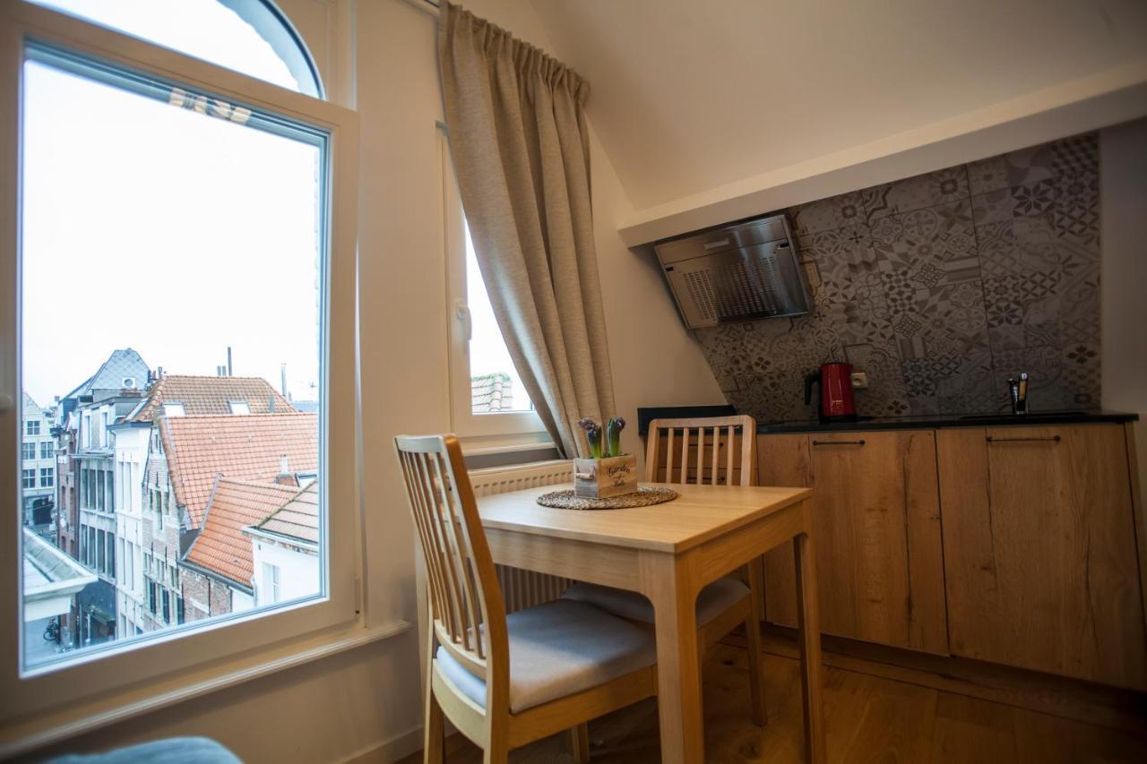 Luxury Suites Riverside Residence By Rikas Hotels Antwerpen Exteriör bild